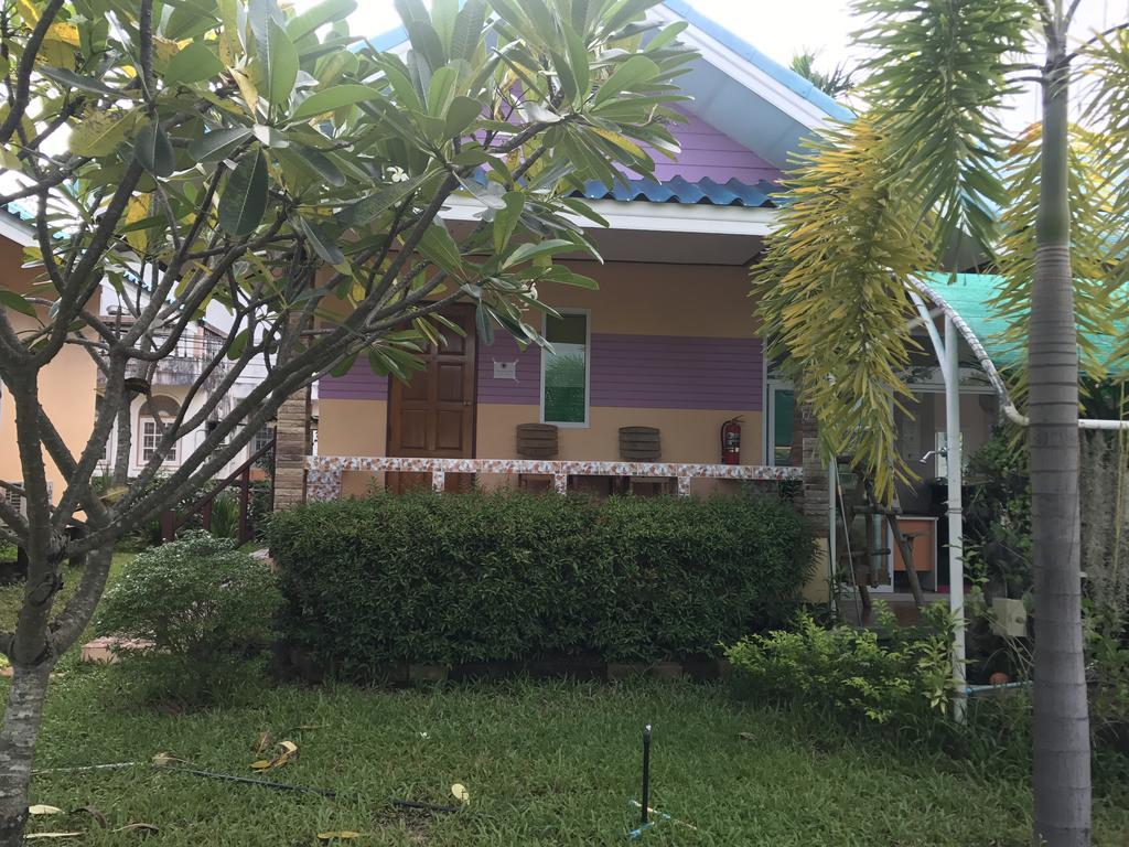 Sangtong Beach Resort Laem Sing Exterior foto